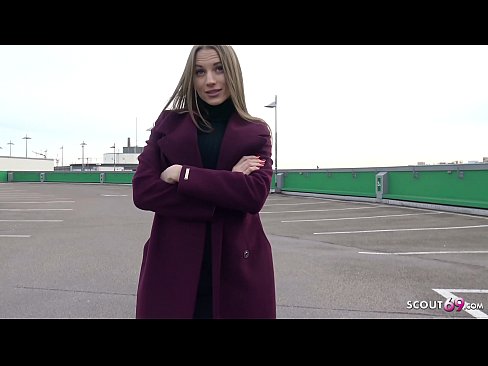 ❤️ VĀCU SKAUTS IR SAPNIS, PIESKARAS STEELE, AUTOSTĀVVIETA TELLTALE UN SEXY PAR NAUDU Super porno pie lv.extratorrents.top ❌